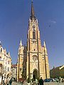 Genellikle "Katedral" olarak bilinen Mary Katolik Kilisesi, Özgürlük Meydanı'nda bulunmaktadır.