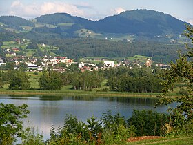 Blick von Seegräben über den Pfäffikersee auf Kempten