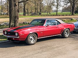 1969 Chevrolet Camaro Coupé Seite mit hoher Cowl-Induction-Motorhaube