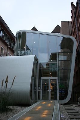 De ingang van het museum aan de Oude Kijk in 't Jatstraat