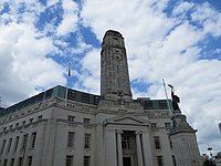 Luton Town Hall building, war memorial in foreground