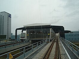 Het metrostation gezien uit het noorden