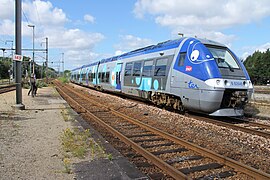 B 82500 - Haute-Normandie, in het station Serquigny (2018).