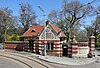 Döbling (Wien) - Heiligenstädter-Park, Rothschild-Pförtnerhaus (1).JPG