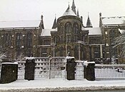 The rear of the Building showing the Hunterian Museum.