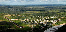 Luchthaven en centrum van Jordão