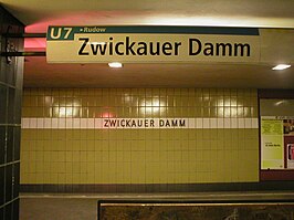 Perron van station Zwickauer Damm