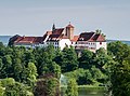 Blick vom Aussichtsturm zum Schloss