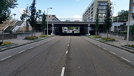 Brug 605 gezien vanaf de Burg. van de Pollstraat (augustus 2018)