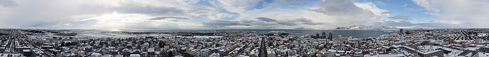 Panoramafoto vanaf de Hallgrímskirkja