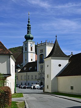 Blik op het Stift Heiligenkreuz