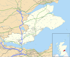 Mapa konturowa Fife, blisko centrum po lewej na dole znajduje się punkt z opisem „Cowdenbeath”