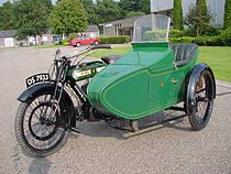 BSA S25 (493 cc) zijspancombinatie uit 1926