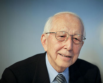 Fumihiko Maki