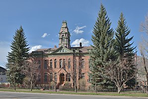 Pitkin County Courthouse in Aspen (2015). Das um 1890 errichtete Courthouse wurde im Mai 1975 in das NRHP eingetragen.[1]