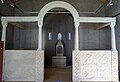 Rekonstruierter Altarbereich der karolingischen Kirche