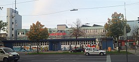 Zentralwache am Lendplatz, noch mit Toren mit Graffiti (2013)