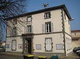 The town hall in Lussat