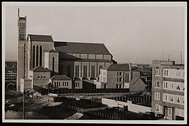 De Augustinuskerk in 1931 in de laatste fase van de bouw