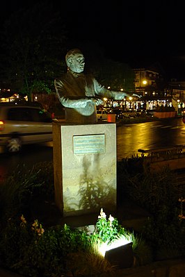 Standbeeld van Eleazar de Carvalho (Gramado, Brazilië)