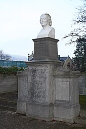 1848 erhielt Johann Jakob Oechslin von den schweizerischen Sängervereinen den Auftrag, zu Ehren von Nägeli ein Denkmal zu schaffen. Die überlebensgrosse Marmorbüste wurde auf der Hohen Promenade in Zürich platziert und trägt die Jahreszahl 1847.