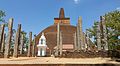 Das Abhayagiri-Kloster in Anuradhapura mit seiner 114–136 errichteten Stupa gehörte zu den wichtigsten Zentren buddhistischer Gelehrsamkeit.