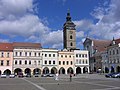 Der Schwarze Turm vom Hauptplatz aus gesehen