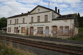 Empfangsgebäude, Gleisseite (2012)