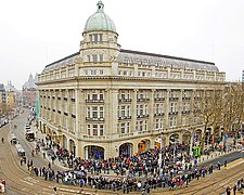 Das Gebäude des Hirsch-Kaufhauses am Leidseplein in Amsterdam (2012)