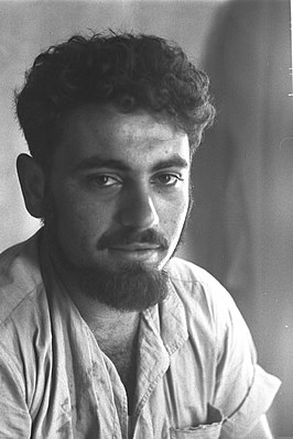 Menashe Kadishman in 1954