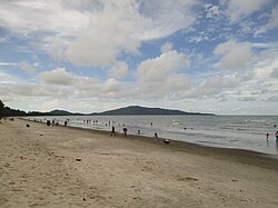 Pemandangan Pantai Tuing