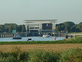 De sluizen met de voorhaven