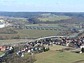 Blick auf Göschwitz, im Hintergrund die Saaletalbrücke Jena der A 4