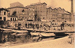 3e régiment du génie (in der französischen Wikipedia), Das 3. Französische Pionier Regiment bei Brückenlegearbeiten auf eine Pontonbrücke, 1930er Jahre.