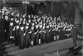 Der Chor bei einer Probe im Berliner Dom unter der Leitung von Hugo Rüdel, 1932