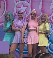 Dolly Style in Kumla (left to right: Holly, Polly, Molly and Yolly)