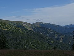 Blick von Südwesten auf Ausläufer des Lärchkogels, Kreuzsattel und Eiblkogel.
