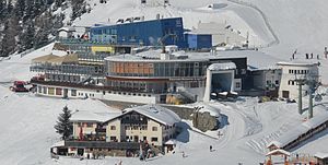 Das Kölner Haus vor der Komperdell Mittelstation