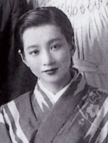 Sonoi in her Takarazuka days