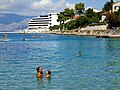 Strand Prvlja im westlichen Teil des Ortes