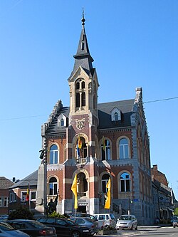 L'hôtel de ville.