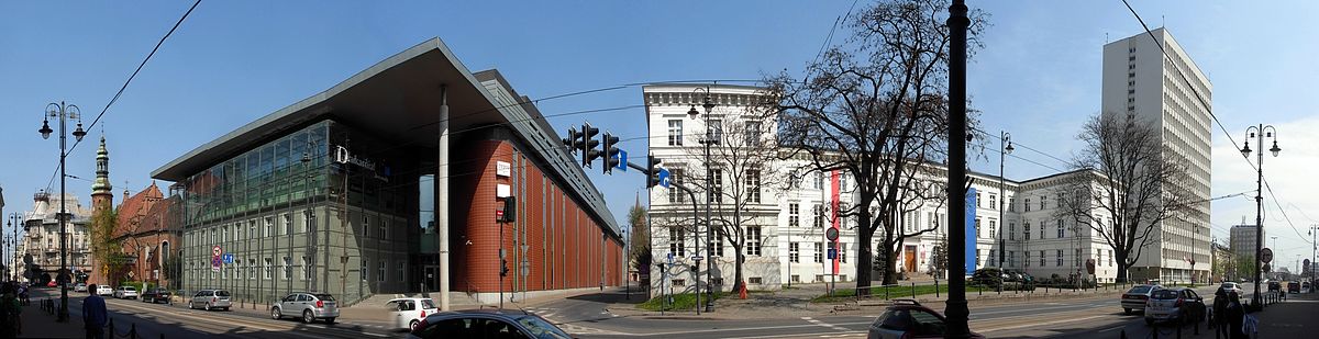 Ulica w pobliżu Domu Mody „Drukarnia” i Kujawsko-Pomorskiego Urzędu Wojewódzkiego