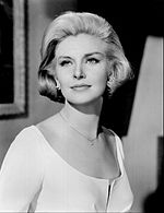 Black-and-white photo of Joanne Woodward from 1971.