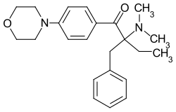 Strukturformel von 2-Benzyl-2-(dimethylamino)-4-morpholinobutyrophenon