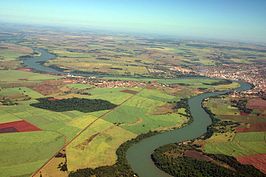 Rio Paranaíba op de grens tussen Araporã-MG en Itumbiara-GO