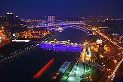 Huzhou'nun gece görünümü