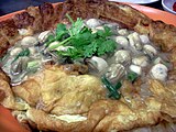 Oyster omelette (蚝烙)