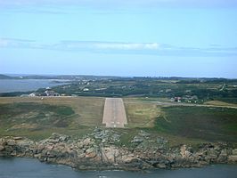 St. Mary's Airport, landingsbaan 33