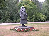 Standbeeld Wilhelmina op latere leeftijd (Wilhelminapark, te Utrecht)