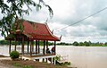Ang Thong: Blick vom Wat Tha Sutthawat auf den Fluss